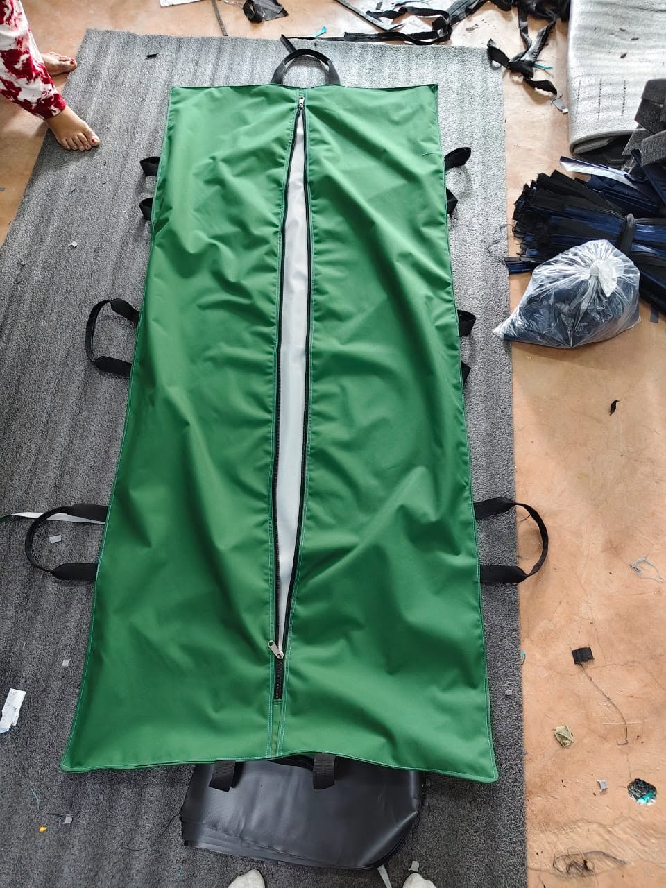 Manufacturer of Body Bag / Mortuary Body Transport Bag